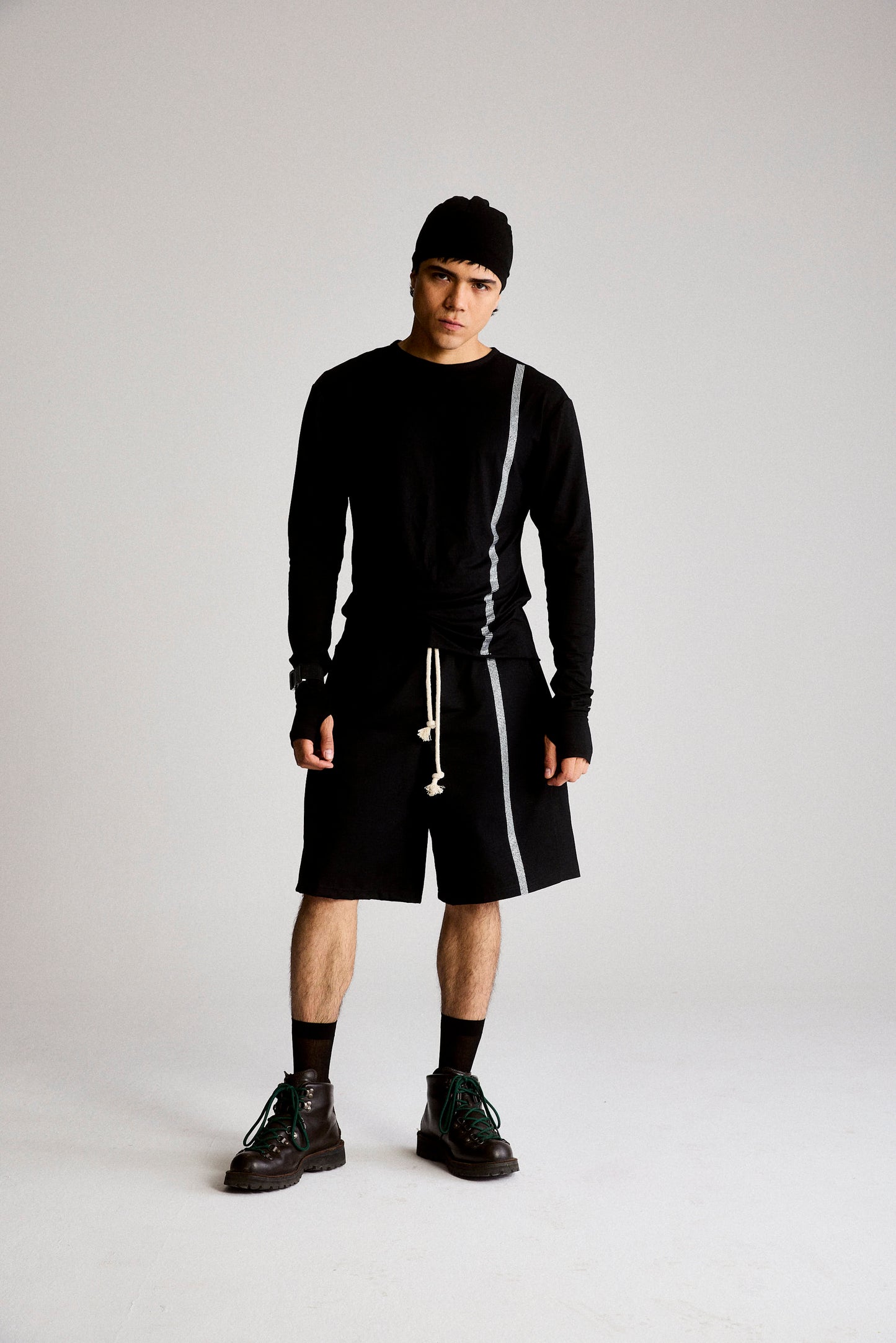 SHORT NEGRO GAB S/S 25